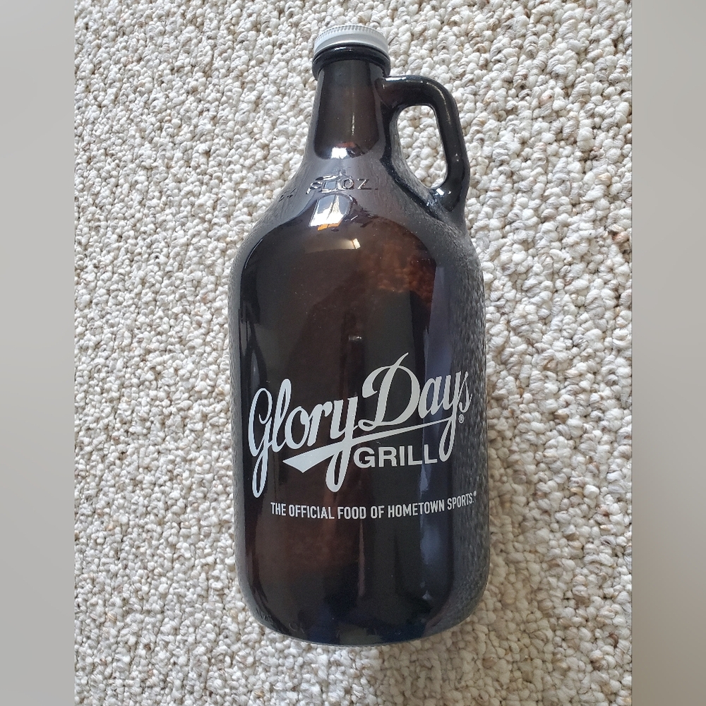 Glory Days Grill Brown Glass Growler 64 Ounce
